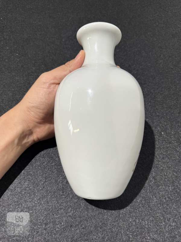 民国 粉彩钟馗嫁妹图瓶一对 - 图10